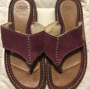 Ugg flip flops
